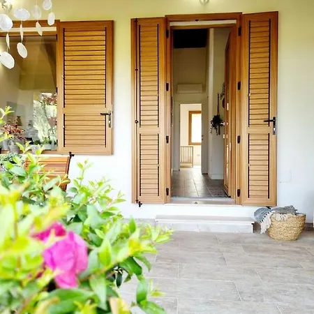 Villa Style & Seaview: Summer House By Marcusinsardinia *